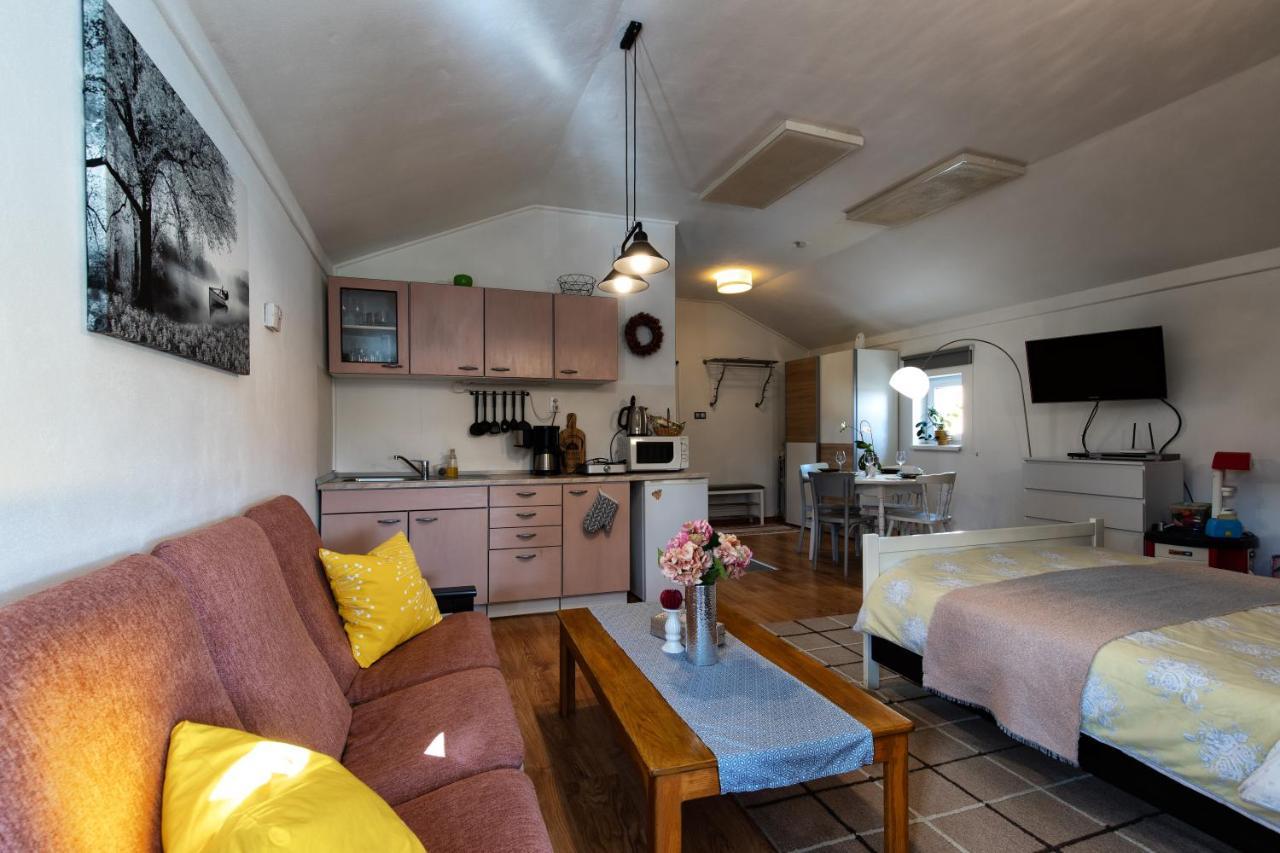 Apartman Lastovicka Stará Lesná Exterior foto